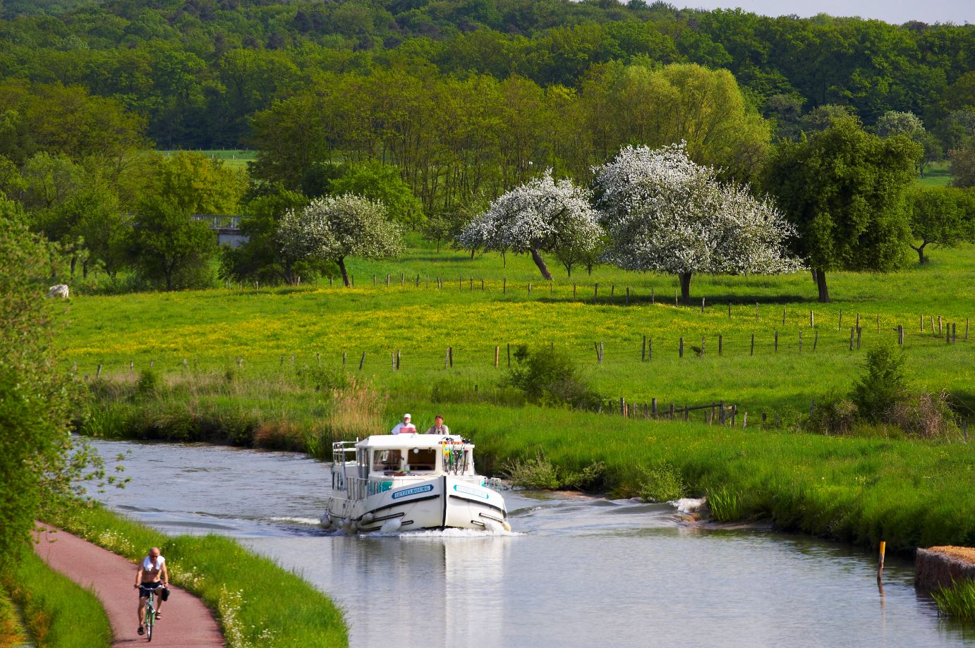 Saarland mit hausboot