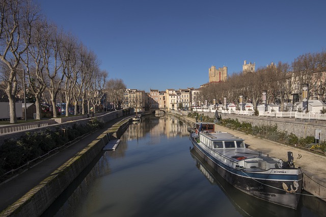 Hausboot à la francaise : Südfranzösische Lebensart am Canal de la Robine