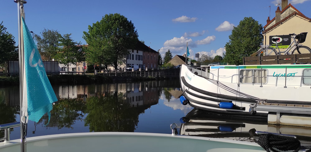 Das Hausboot und das Arbeiten: Homeoffice auf dem Wasser