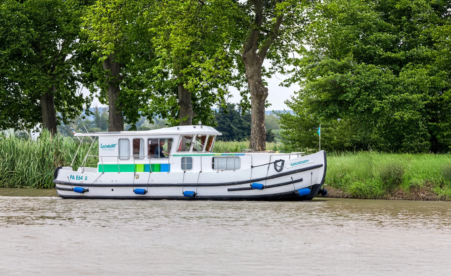 Pénichette Terrasse<sup>®</sup> Sleeps 4/6 – 2 Cabins