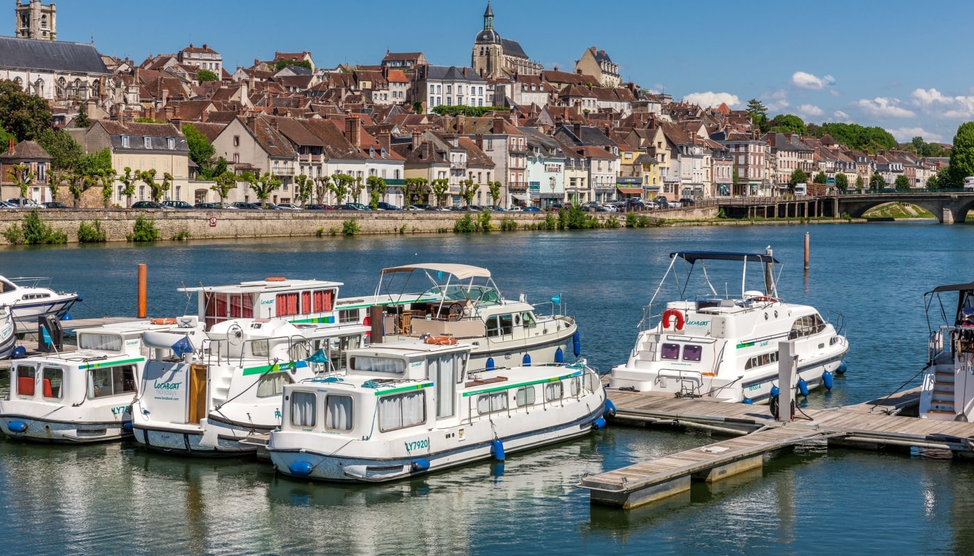 Sporthafen in Joigny