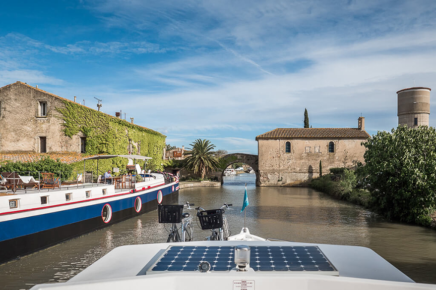 Le Somail sur le Canal du Midi