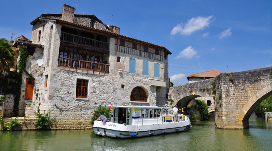 Pénichette Terrasse sur le Canal du Midi