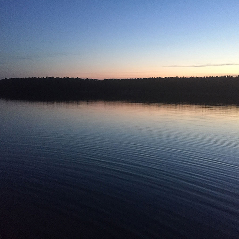 Coucher de soleil sur un lac du Mecklembourg